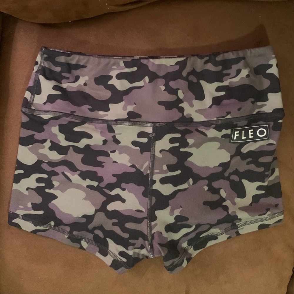 Fleo Shorts